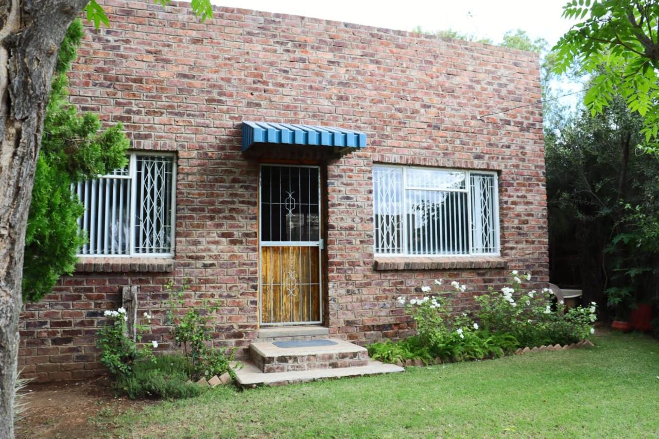 The Nook Apartment Cradock Exterior photo